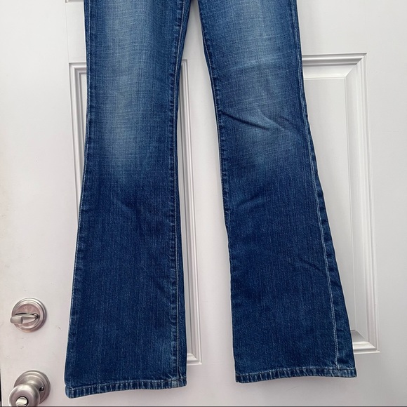 Joe’s Jeans Fit: Muse  size 26 designed in Los Angeles - Picture 2 of 11